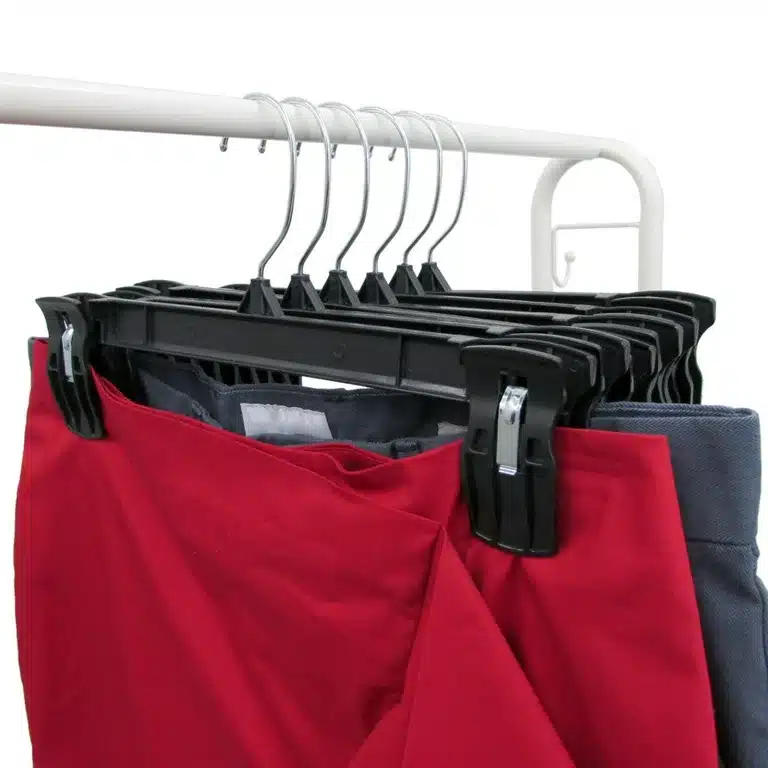 Recycled Black 12" Pinch Grip Extra Cushion Bottom Hanger - Image 3
